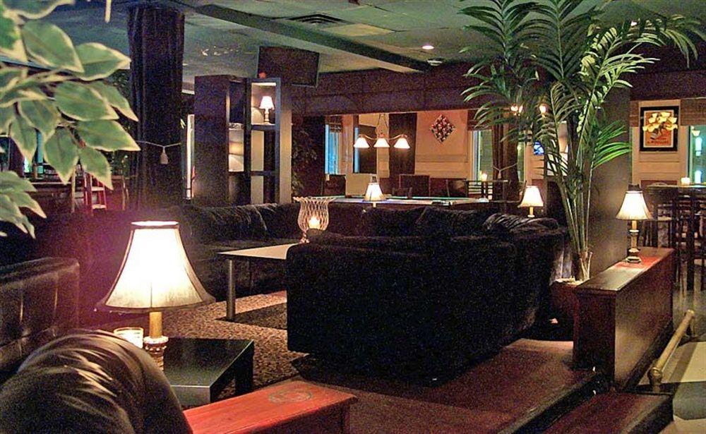 Ambassador Hotel Sudbury Exteriör bild